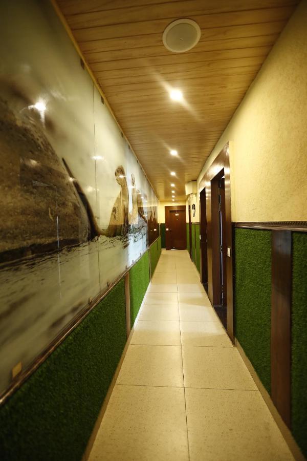 Hotel Kings Inn Mussoorie Buitenkant foto